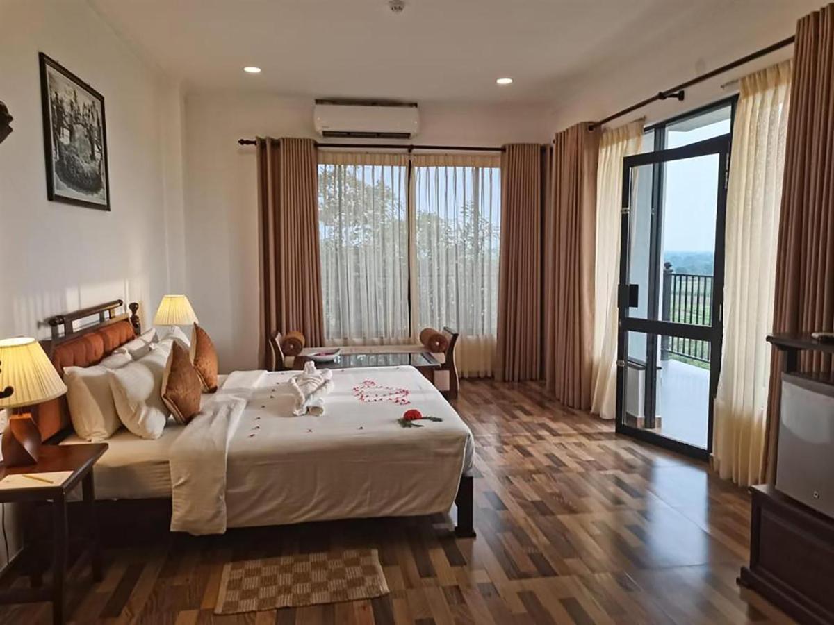 Superior Deluxe Room with Lake View