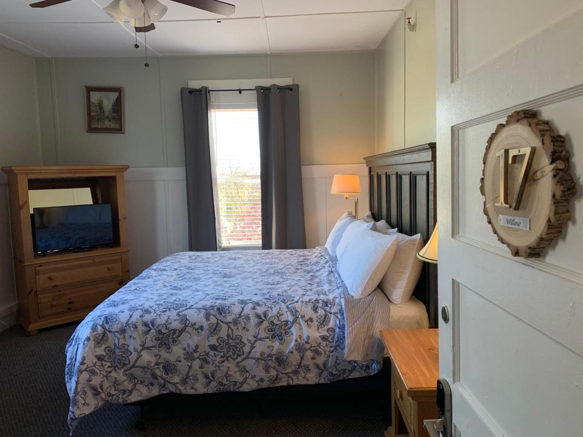 Superior King Room,1593001450:JPEG