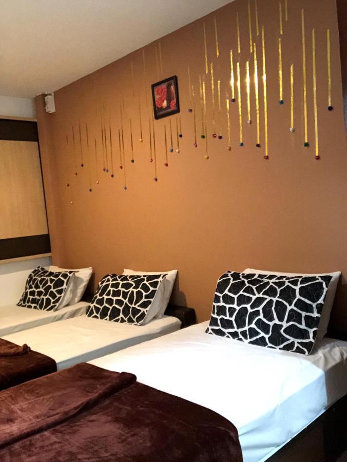Triple Redux Room