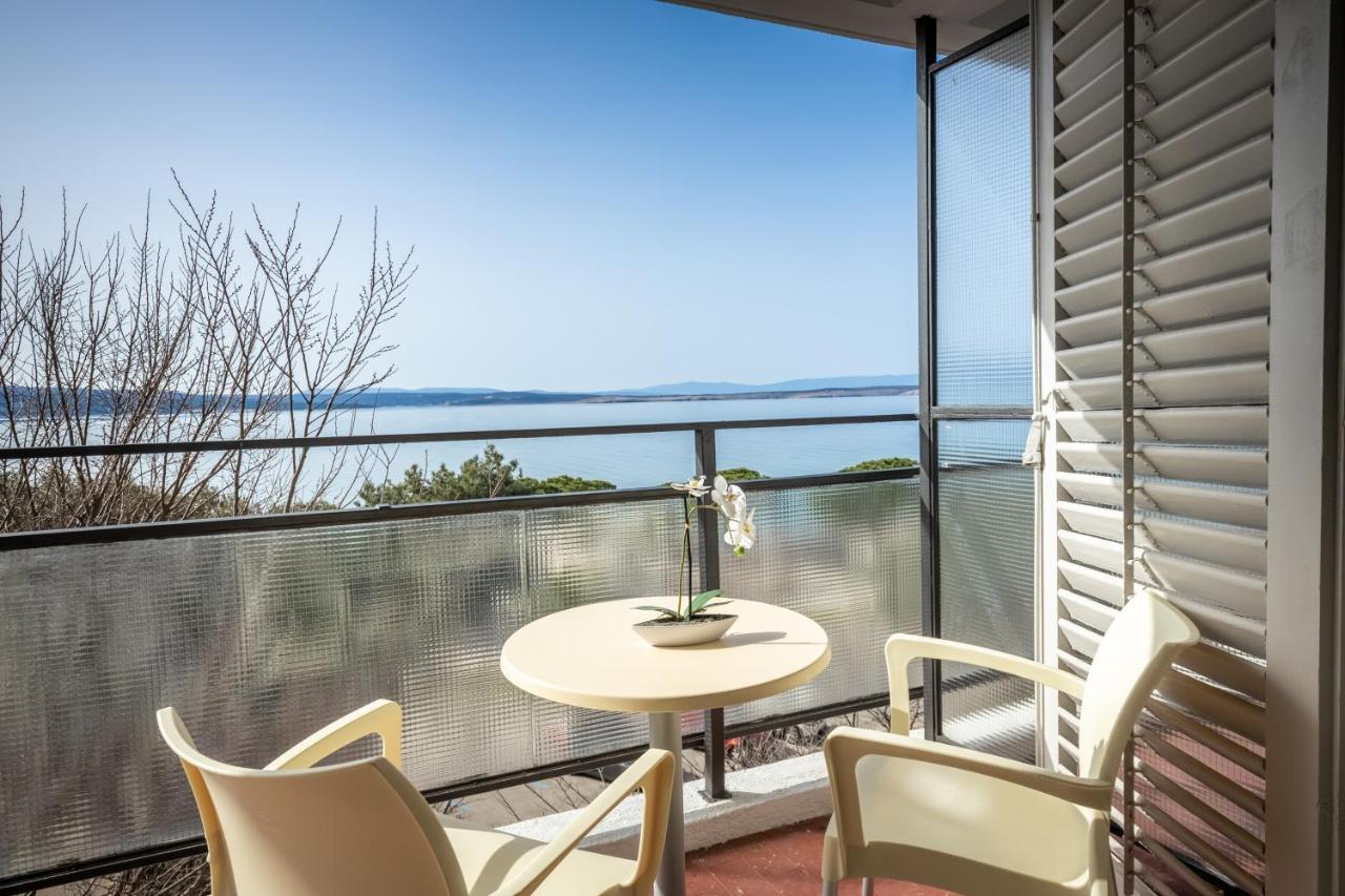 Standard Zweibettzimmer mit Meerblick und Balkon