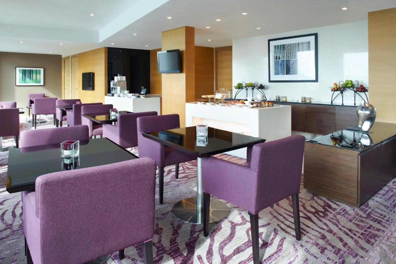 Executive Premier King Suite