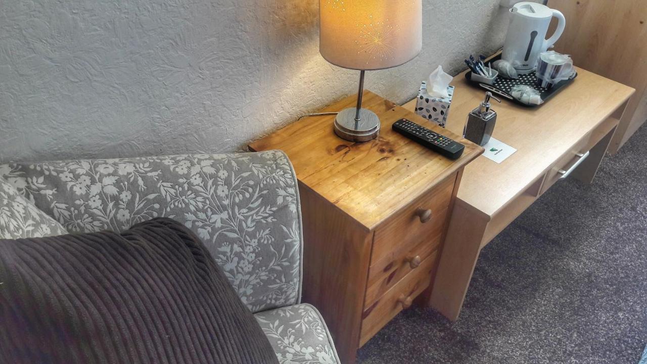 Single Room with Shared Shower and Toilet