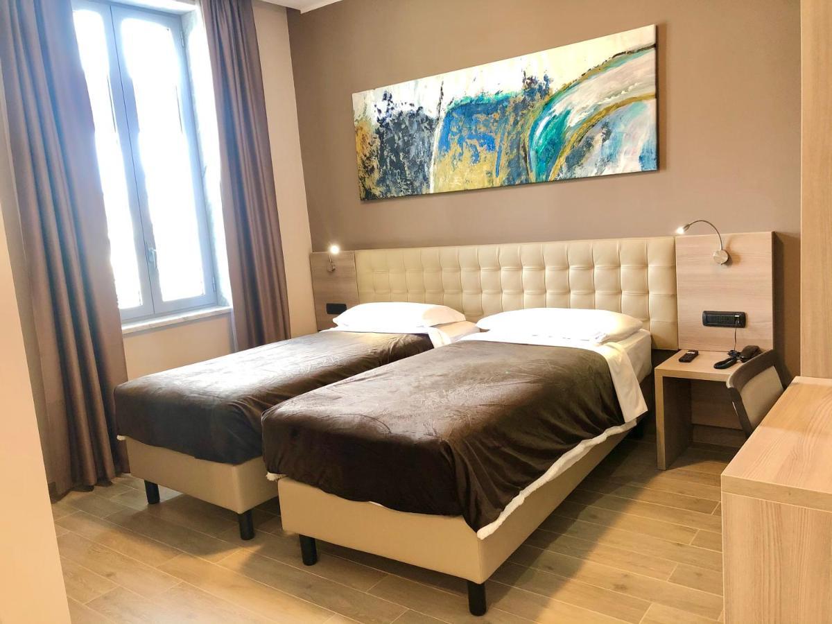 Twin Room,1087107235:JPEG