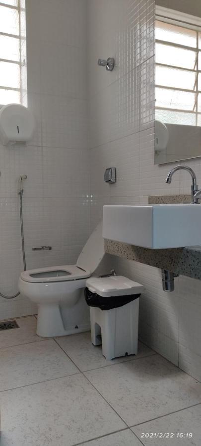 Quarto Duplo com Banheiro Compartilhado