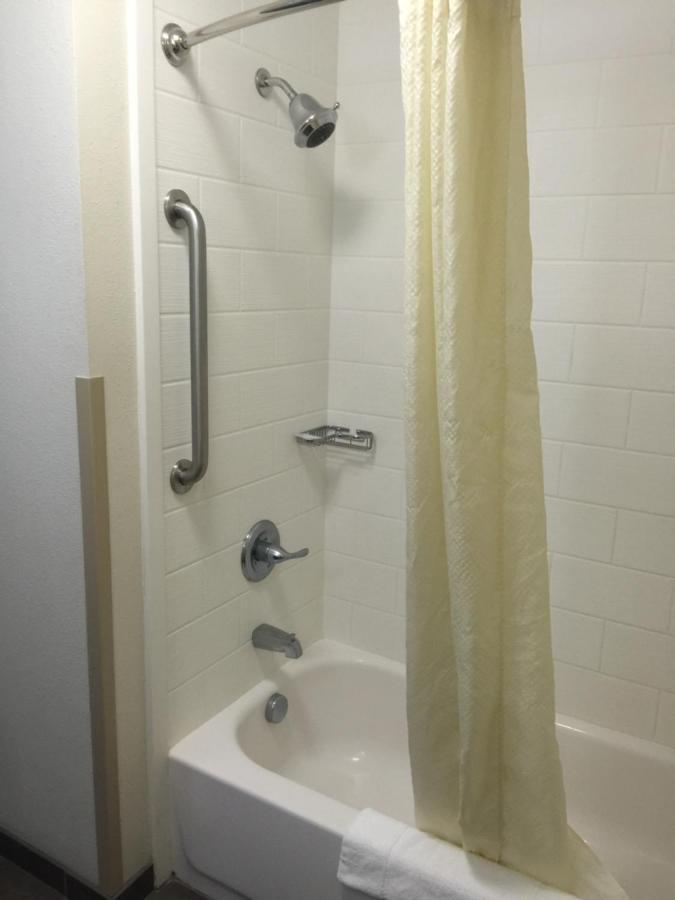Queen Room with Two Queen Beds - Accessible/Non-Smoking