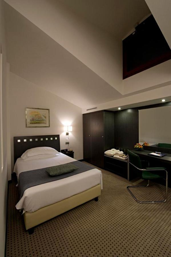 Single Room,1144339839:JPEG