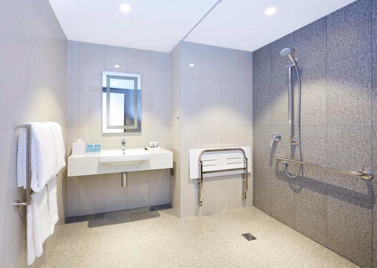 Standaard Kamer met queensize bed - Toegankelijk, met gratis ontbijt