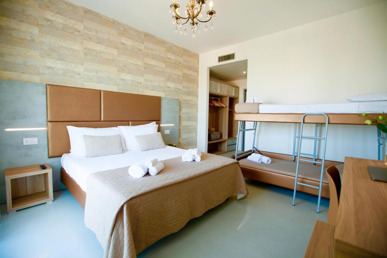 Quadruple Room Sea View