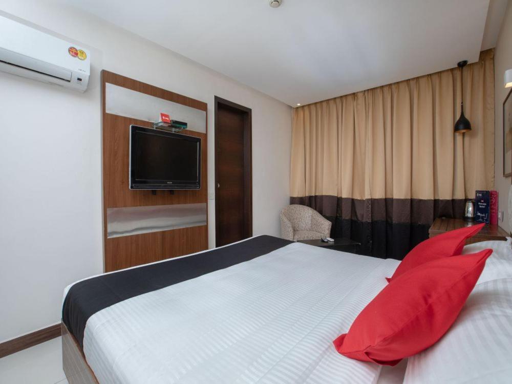 Deluxe Single Room