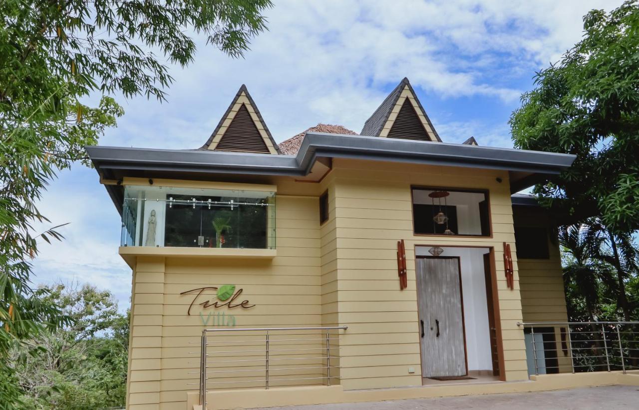 Tule Villa