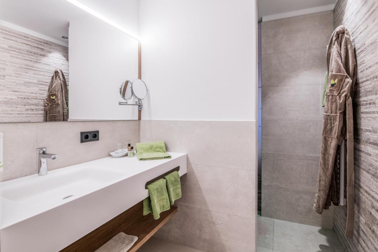 Doppelzimmer mit Balkon
