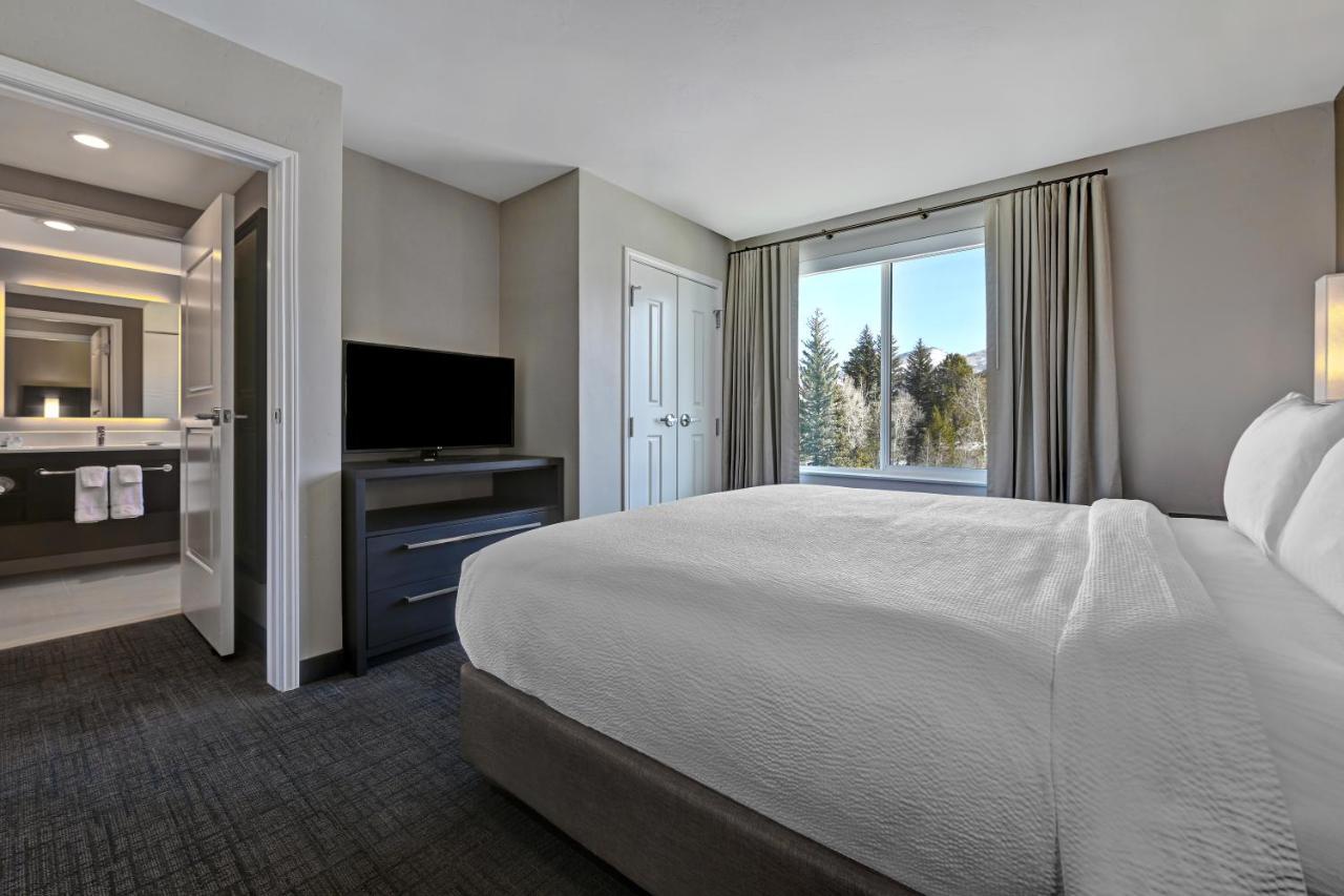 One-Bedroom King Suite with Sofa Bed