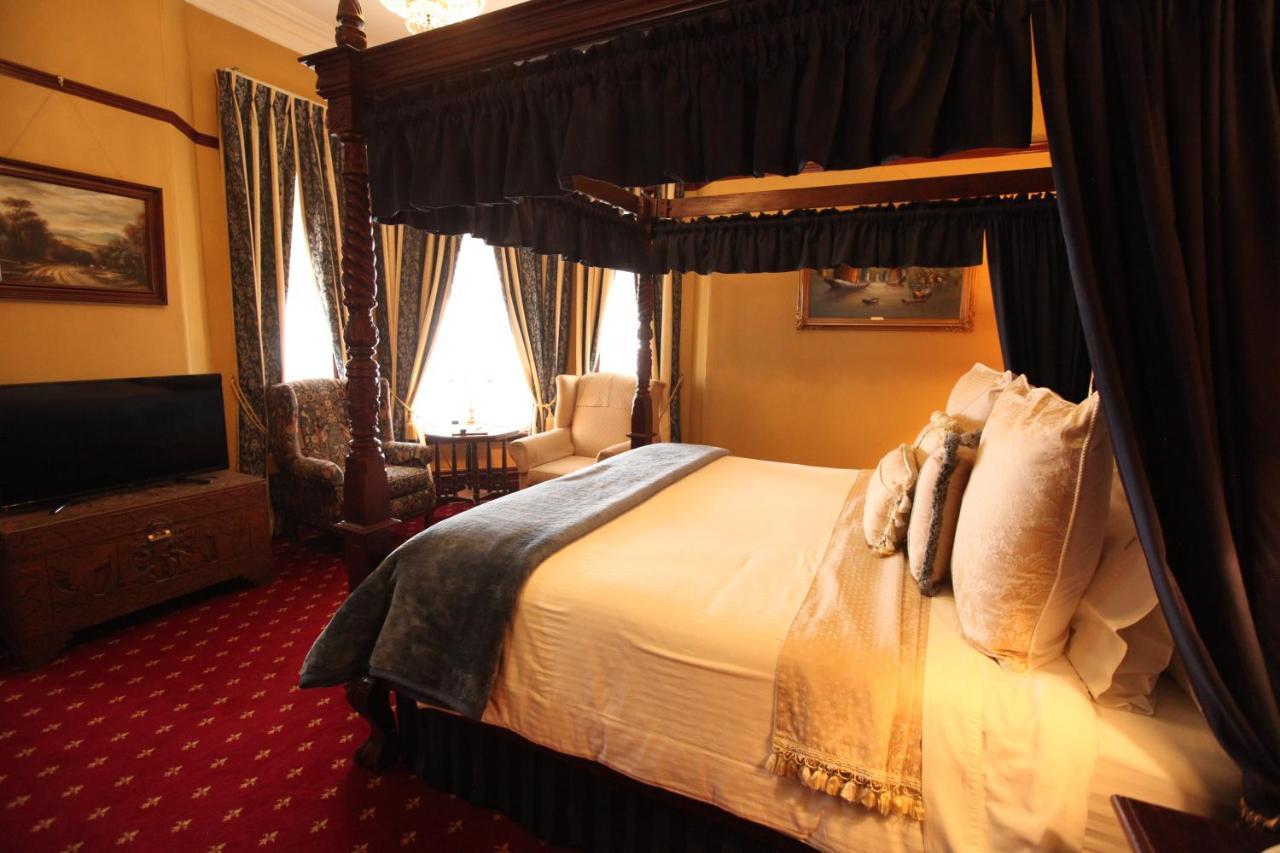 Premium King Suite
