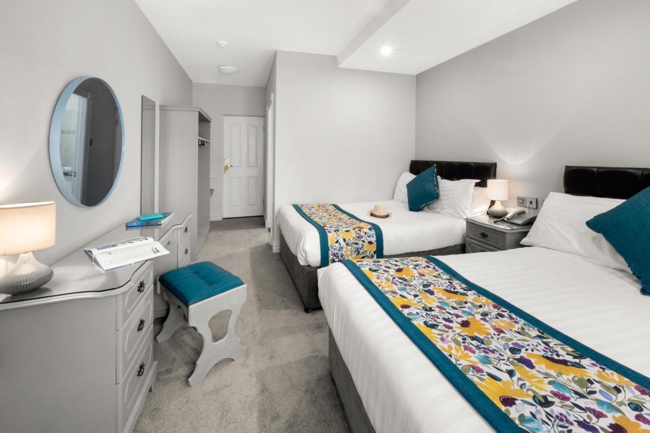 Deluxe Double or Twin Room,1083741166:JPEG