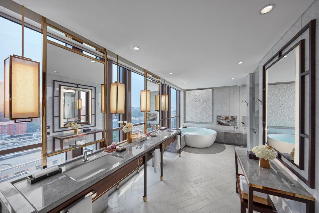 Deluxe Suite,1084772755:JPEG