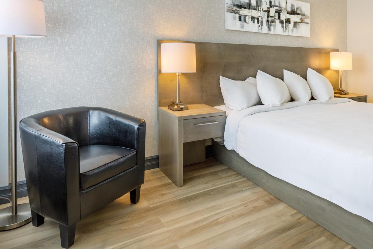 Standard Room, 1 King Bed