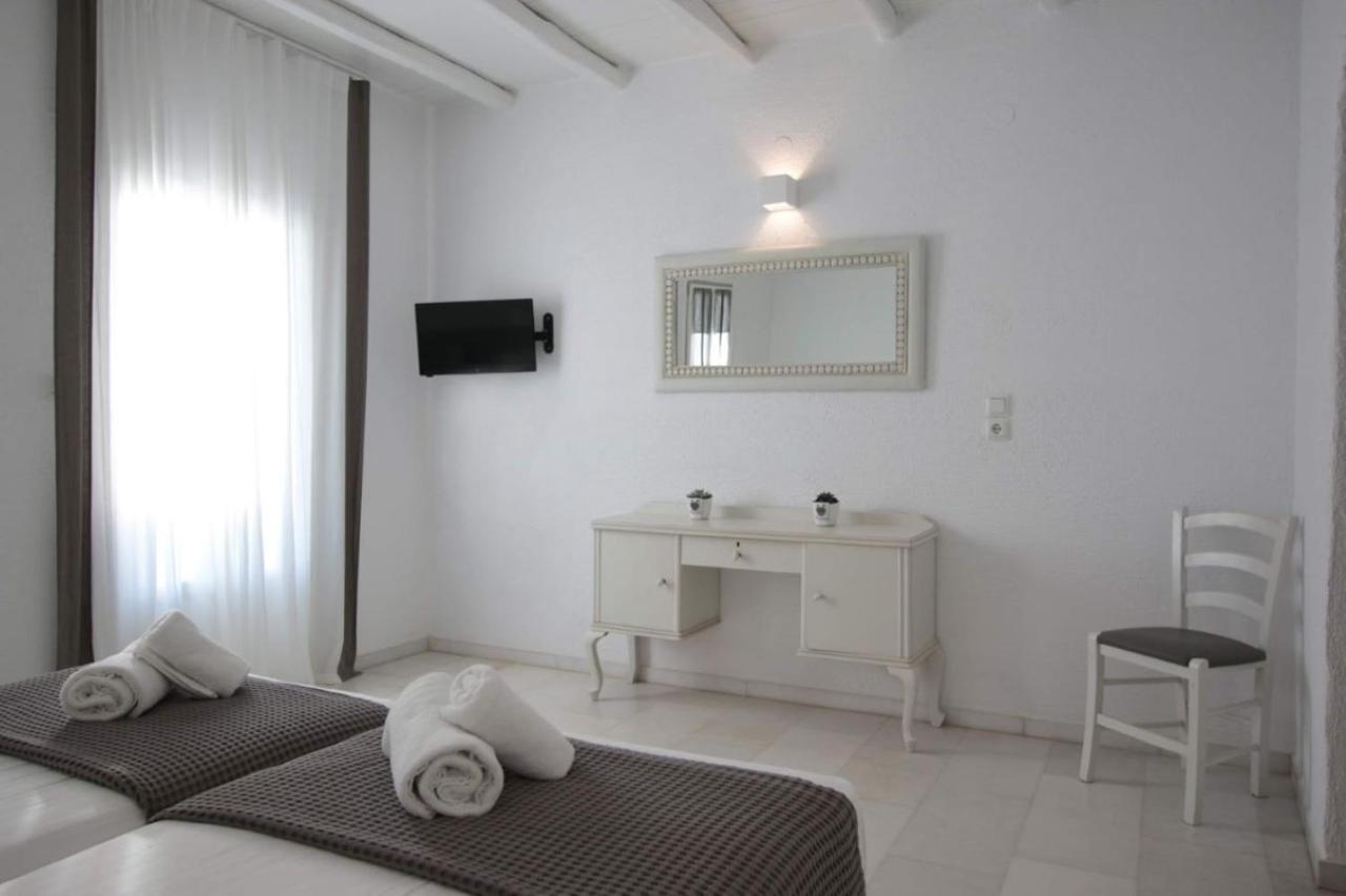 Chambre Double ou Lits Jumeaux - Vue Partielle sur Mer