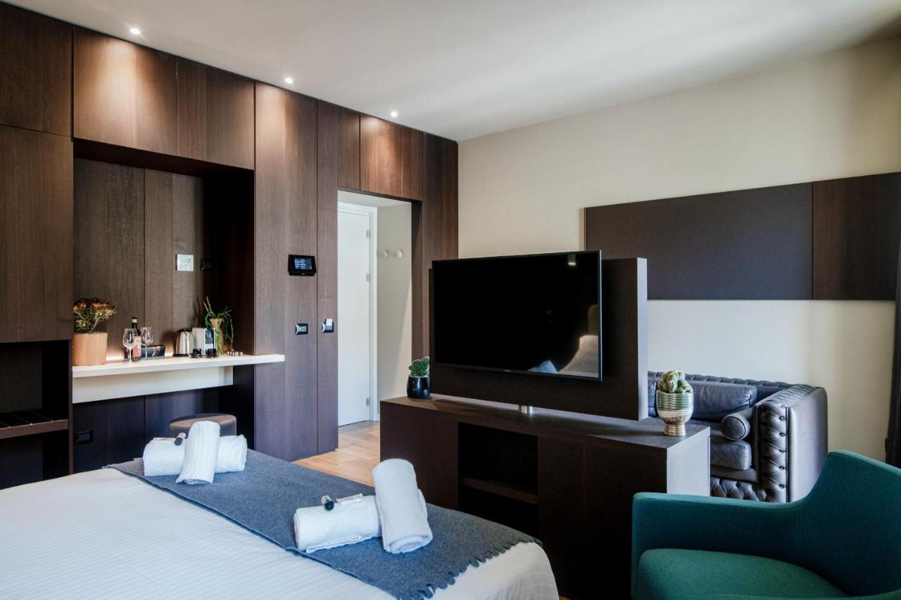 King Room with Balcony