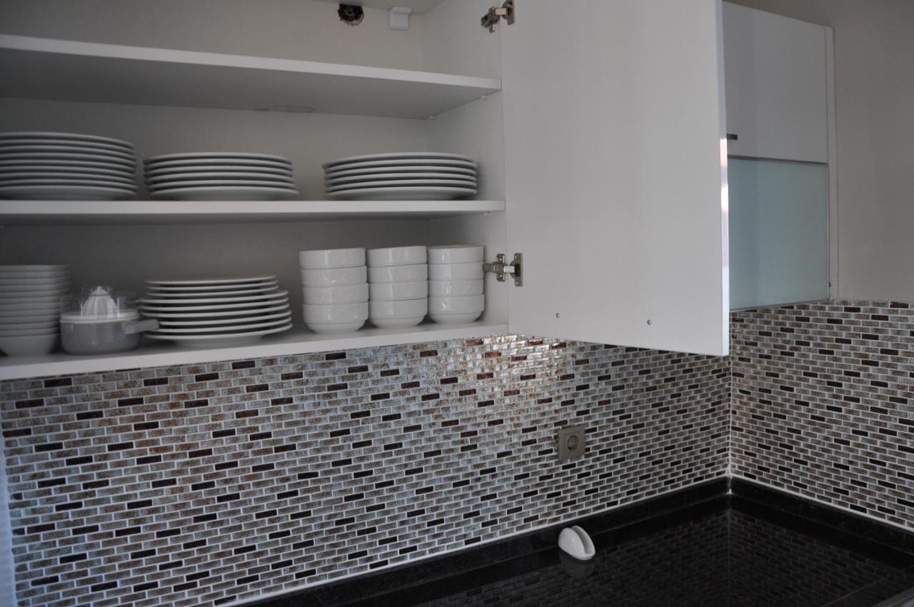 Three-Bedroom House,1106183433:JPEG
