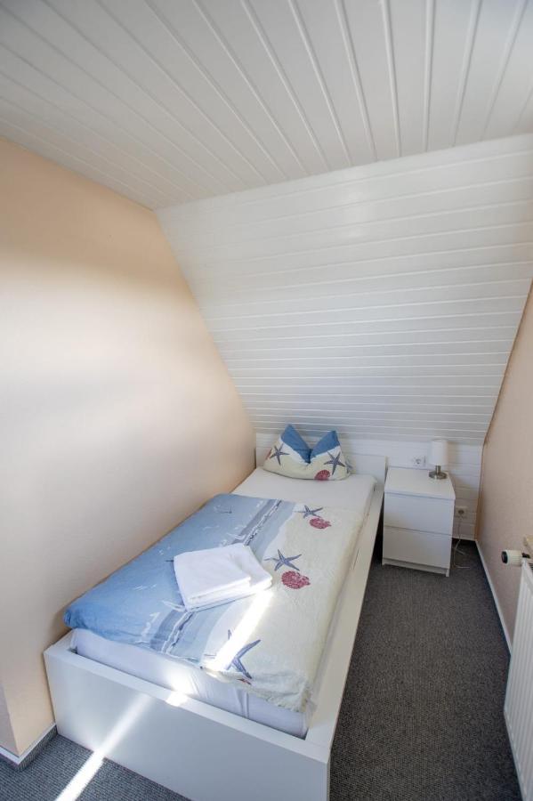 Single Room,1082199943:JPEG