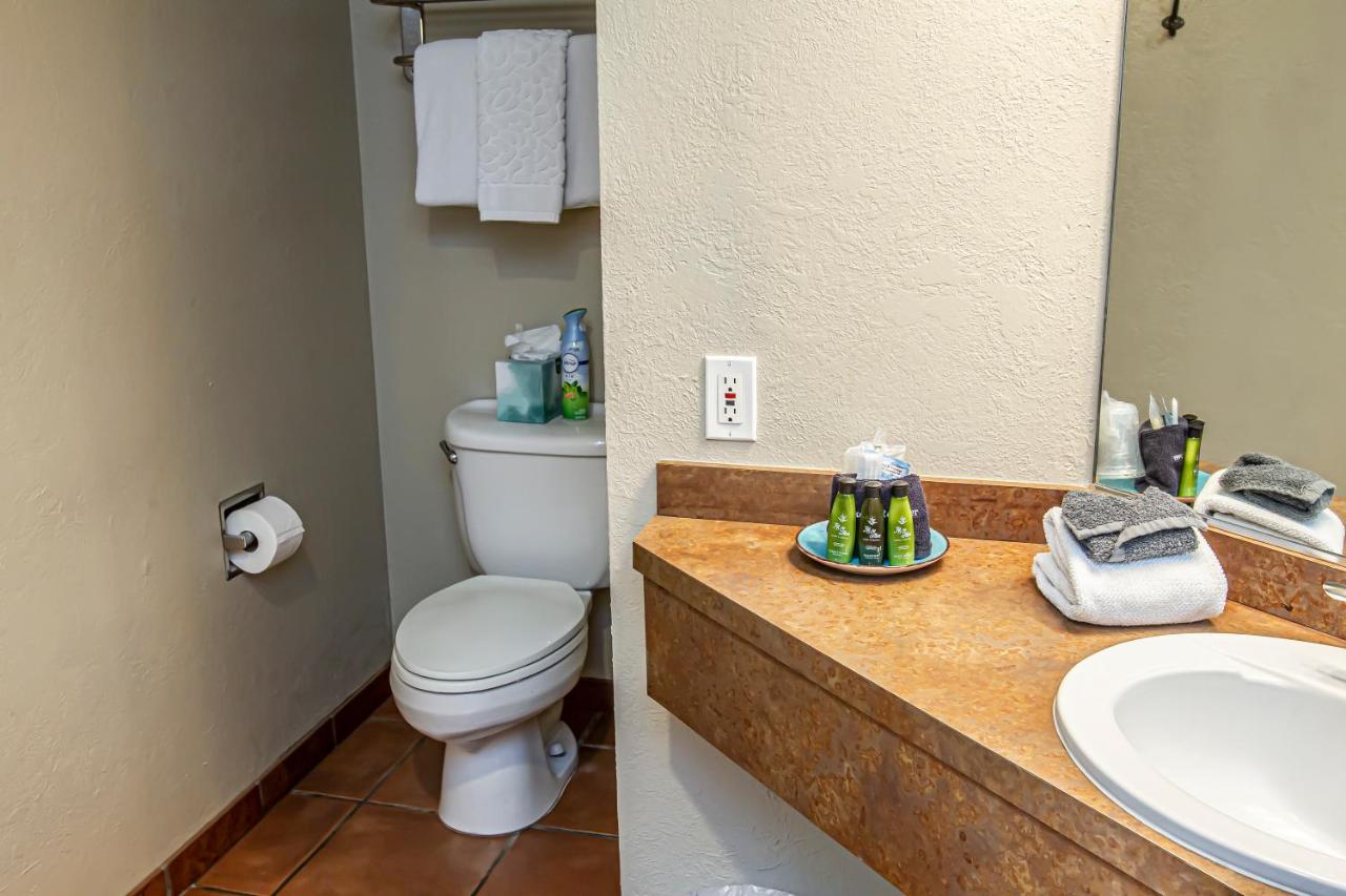 Deluxe Room,1065109174:JPEG