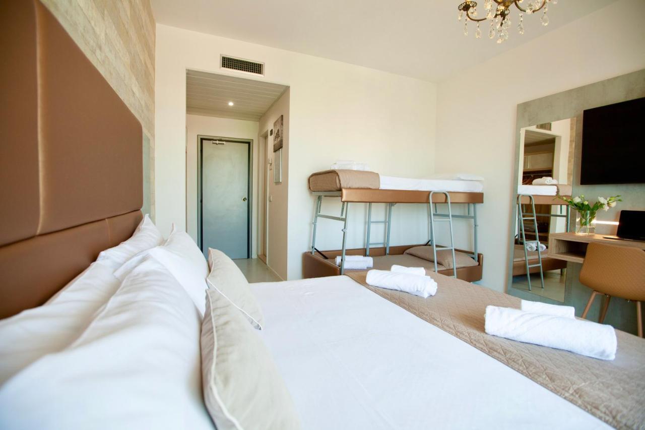 Quadruple Room Sea View