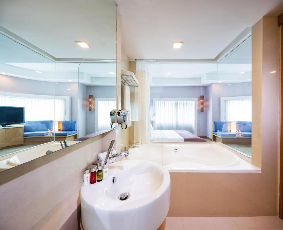Suite Room