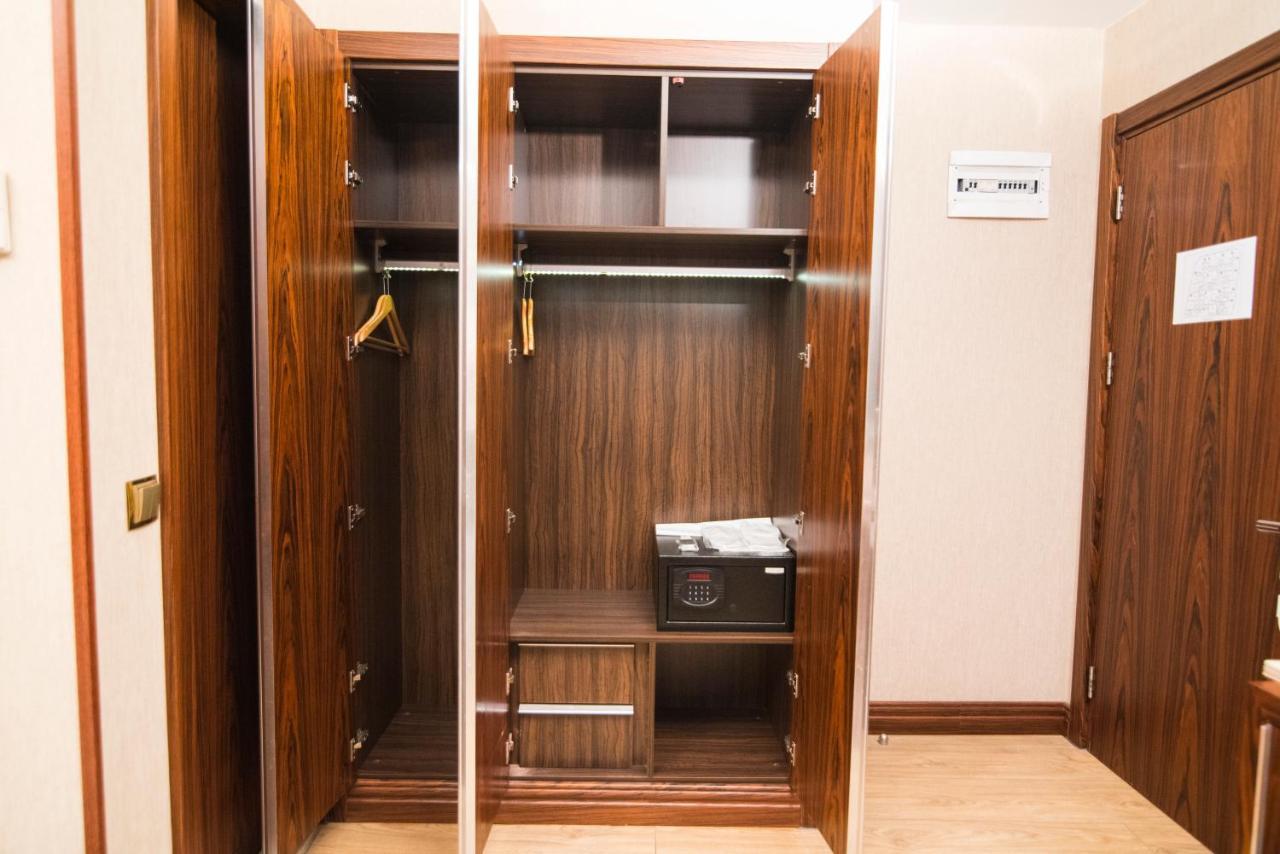 Budget Double Room,1084193488:JPEG