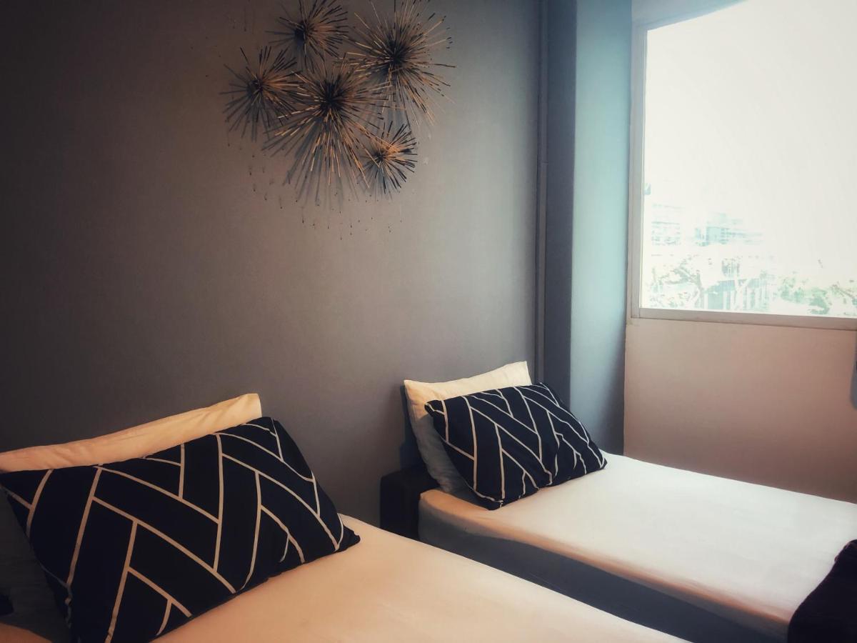 Twin Redux Room