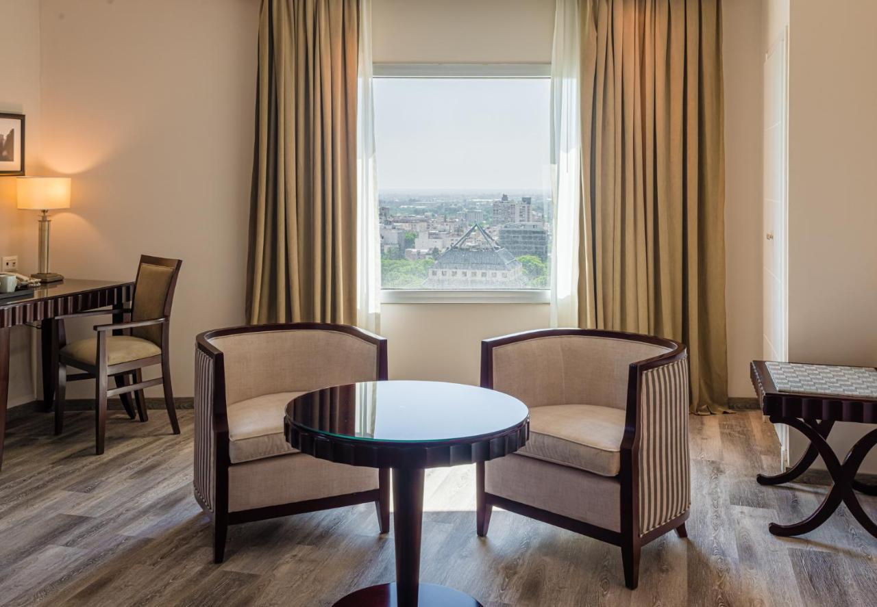 Corner Room City View
