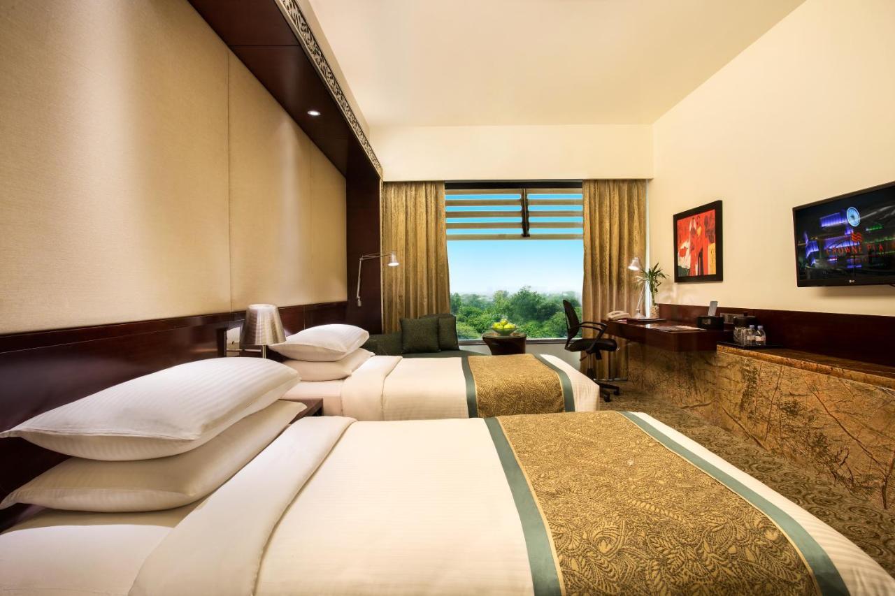 Standard Twin Room - Smoking -  Smoking - 20% Discount on F&B and 15% on Laundry - Comp Early Check in / Check out (3 hrs Subject to availability)