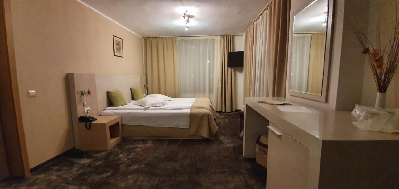 Standard Double or Twin Room 3***