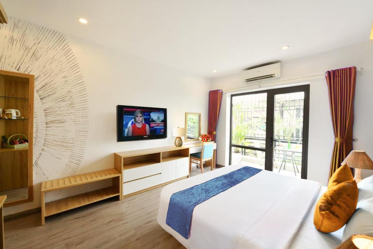 Junior Suite with Balcony