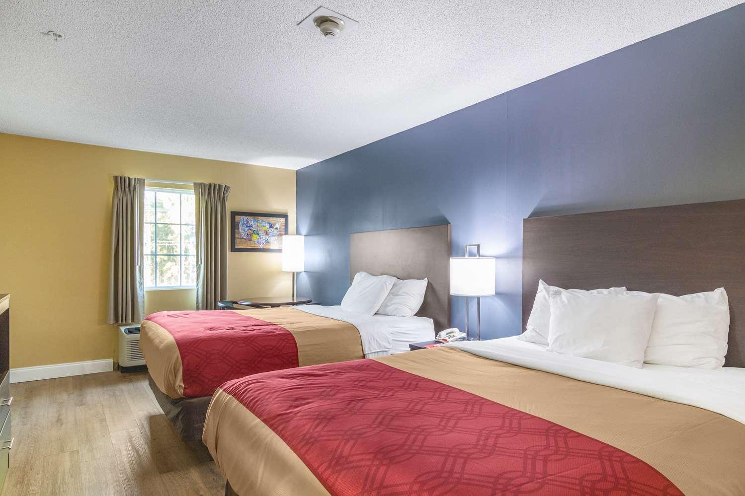 Queen Room with Two Queen Beds - Second Floor