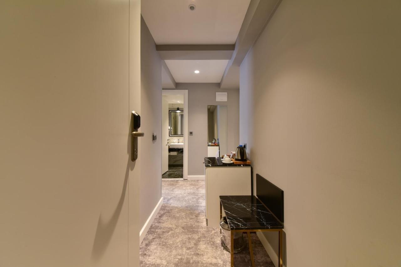 Family Room,1088465050:JPEG
