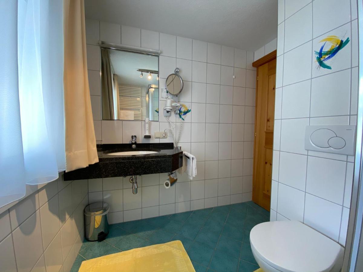Familienzimmer mit Balkon (2 Erwachsene + 2 Kinder)