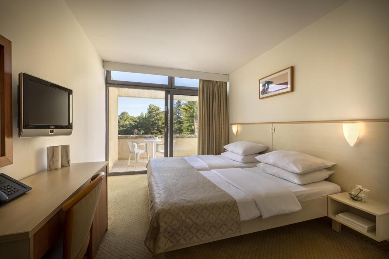 Room for 2