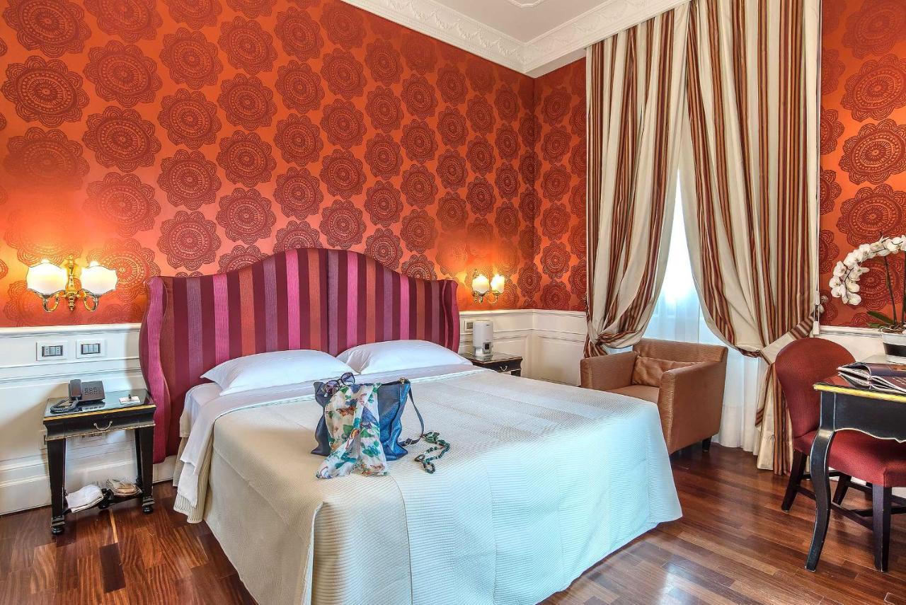 Suite with Balcony,1090089390:JPEG