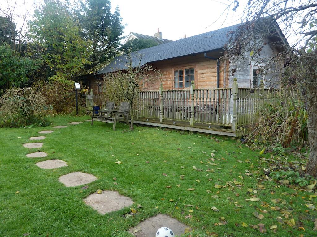 Log Cabin