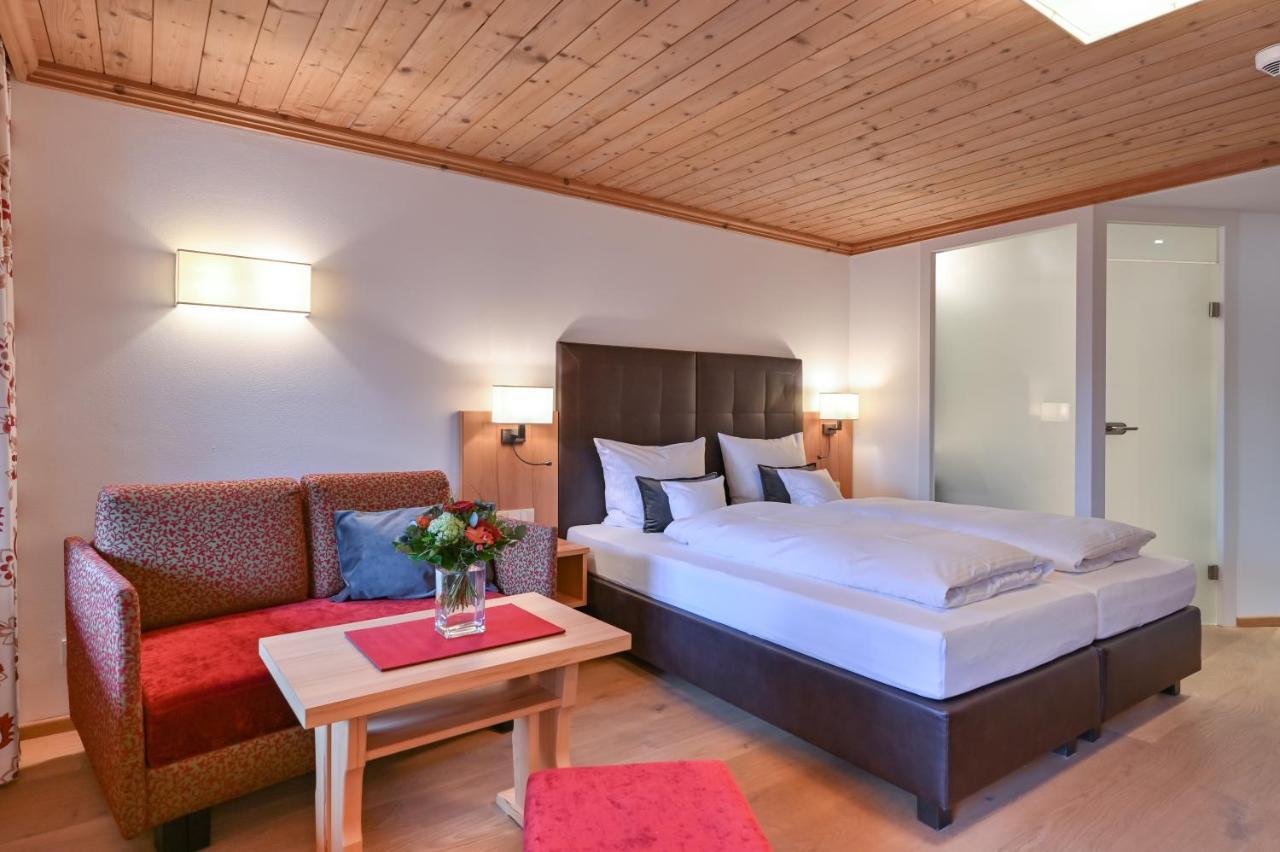 Doppelzimmer mit Balkon