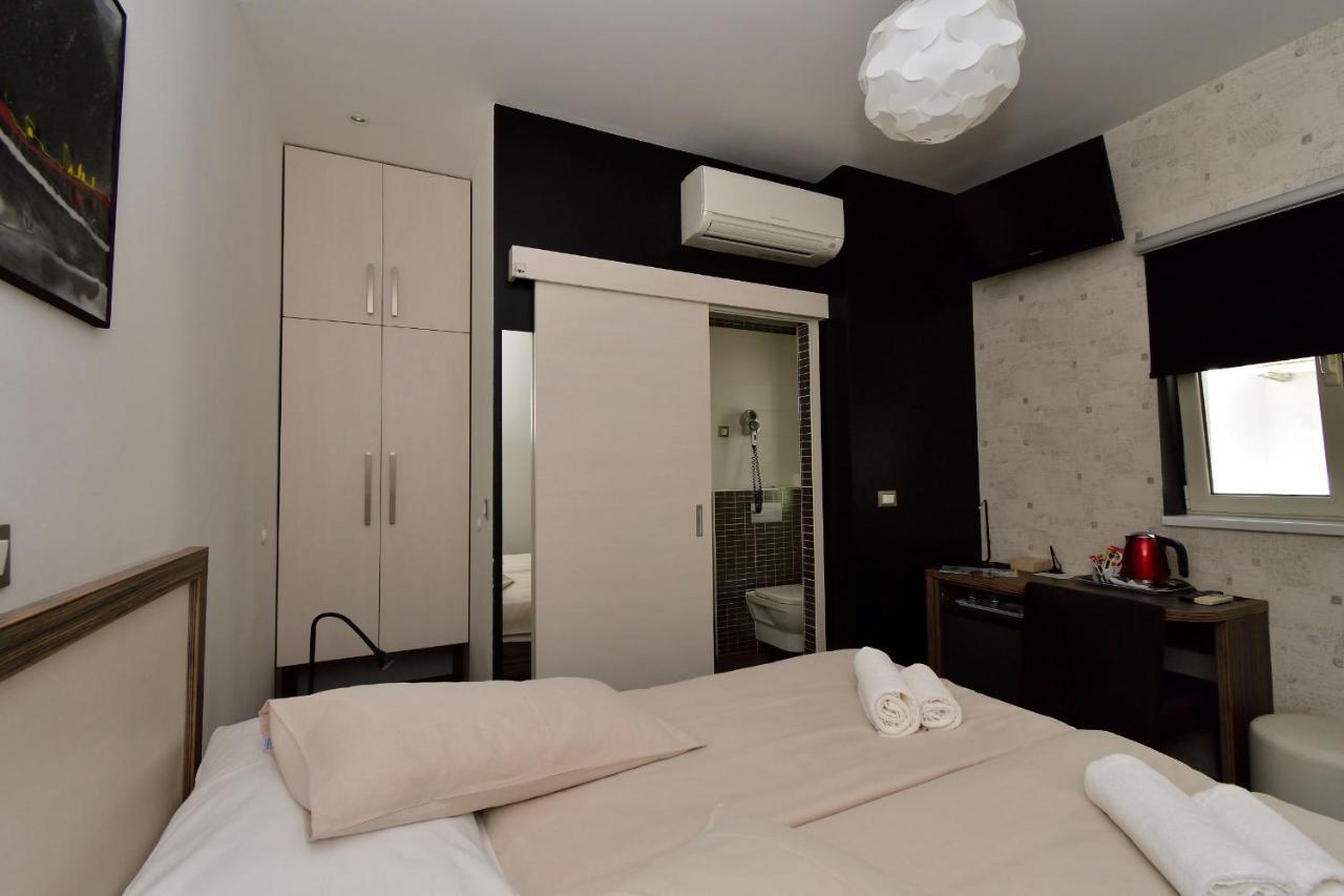 Standard Double Room,1091645559:JPEG