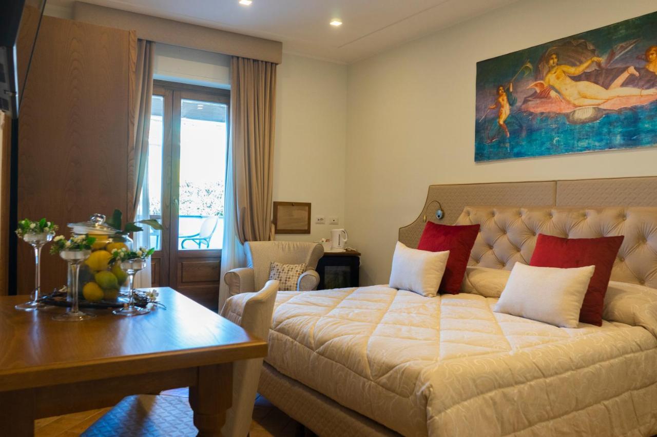 Triple Room with Terrace