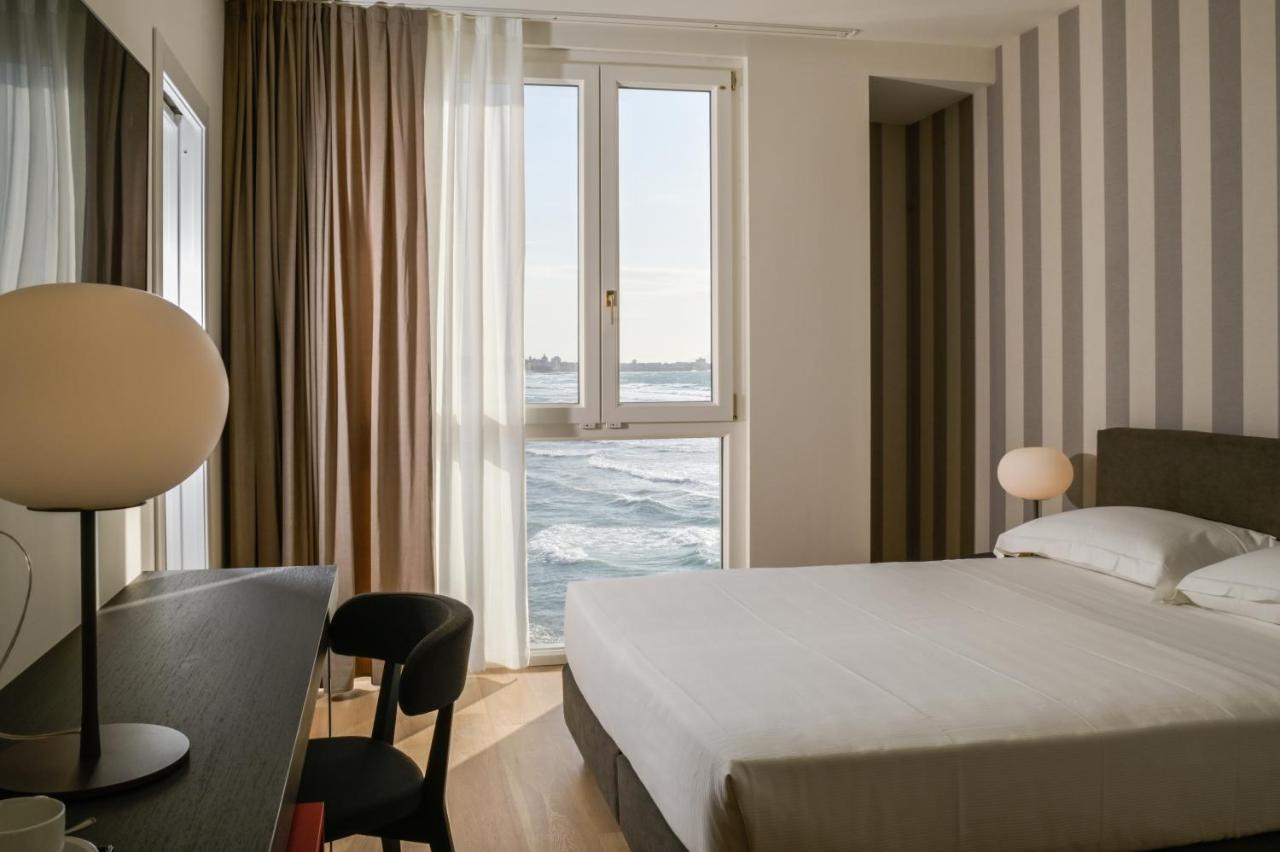 Chambre Double ou Lits Jumeaux - Vue sur Mer