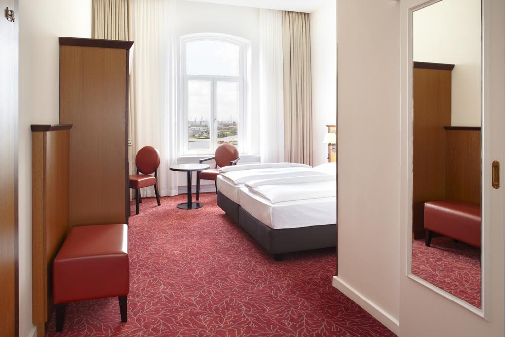 Commander Double Room,797441655:JPEG