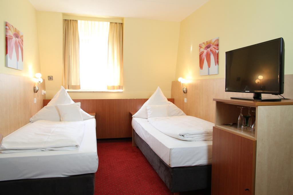 Zweibettzimmer