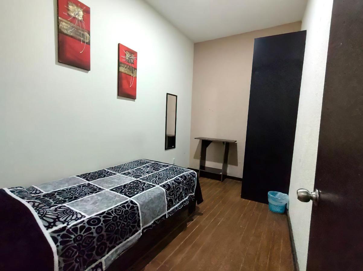 Habitación Individual Estándar con baño compartido