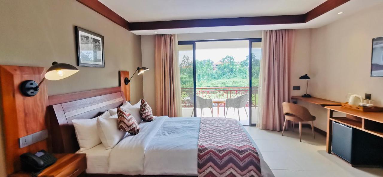 Double Room with Pool View