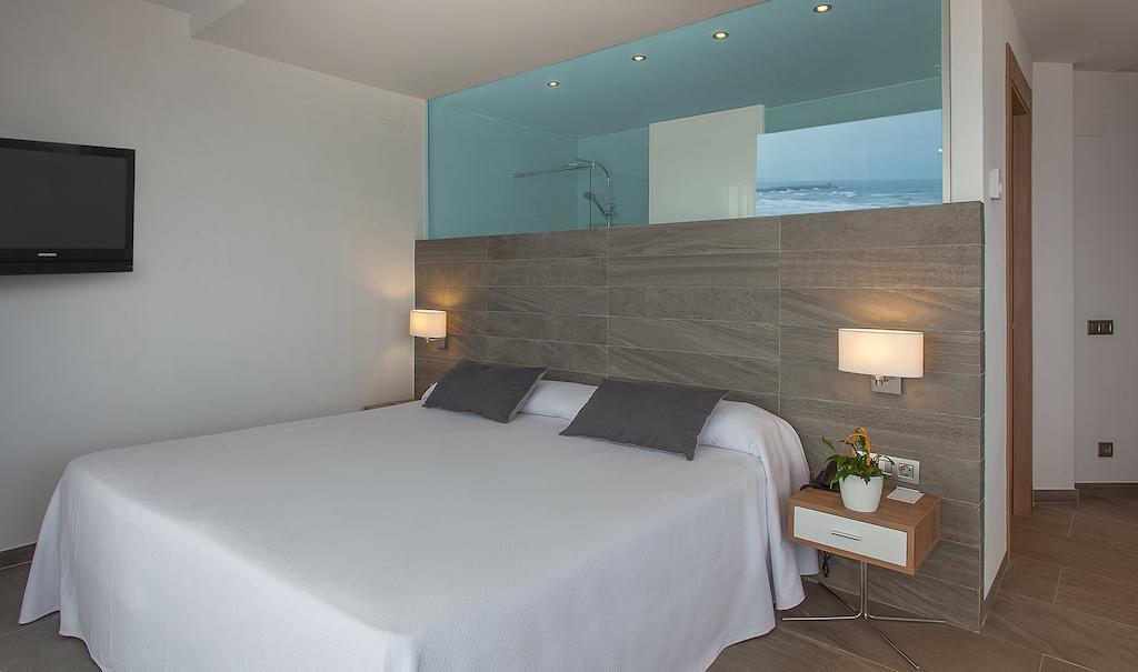 Doppel- oder Zweibettzimmer mit Panoramablick und Terrasse