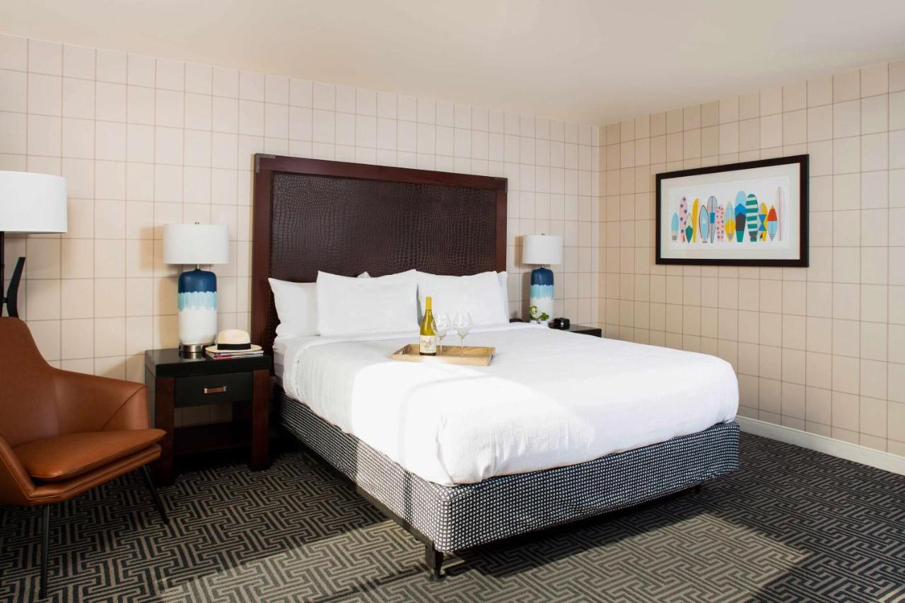 Premium King Room,1275946492:JPEG