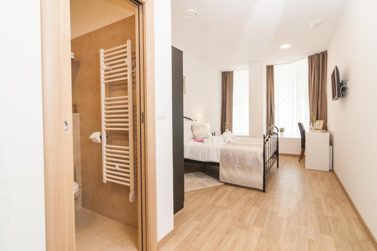 Quarto Duplo Standard